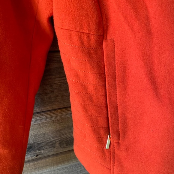 Beautiful Orange Jacket - Picture 6 of 6